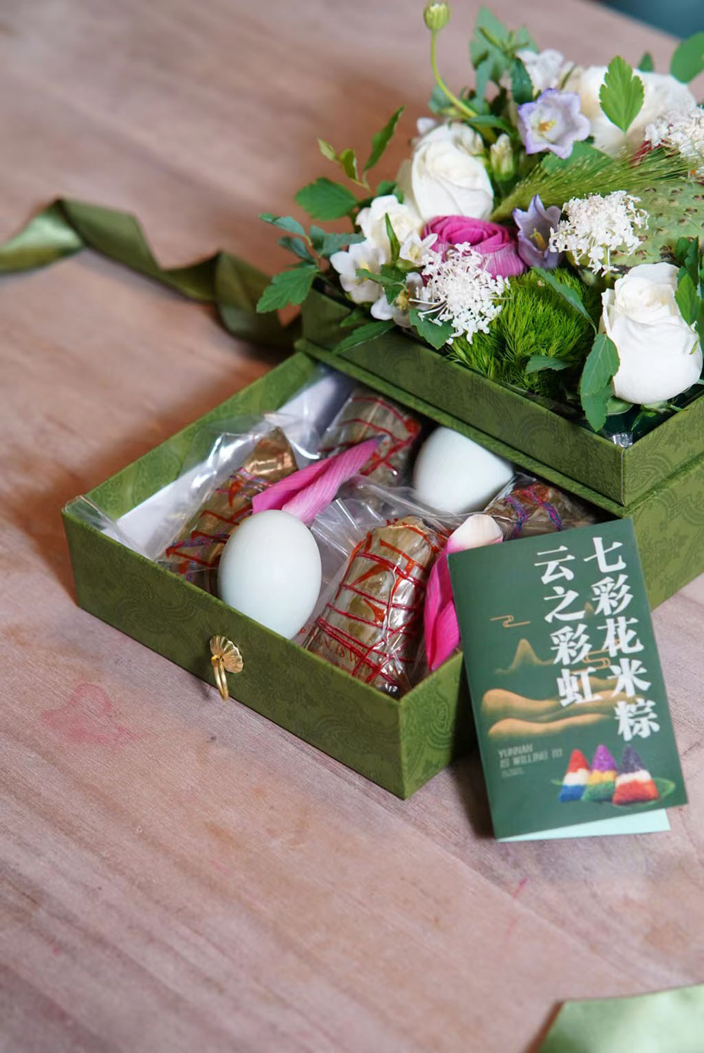 博思花艺婚庆教育，婚庆培训，花艺培训，插花培训，花艺师培训，主持人培训，商务主持人培训，花店运营培训，花店全系统营销，小白开花店，小白学主持，金玺棠婚庆酒店，金玺棠总部，郑州金麻雀教育科技有限公司