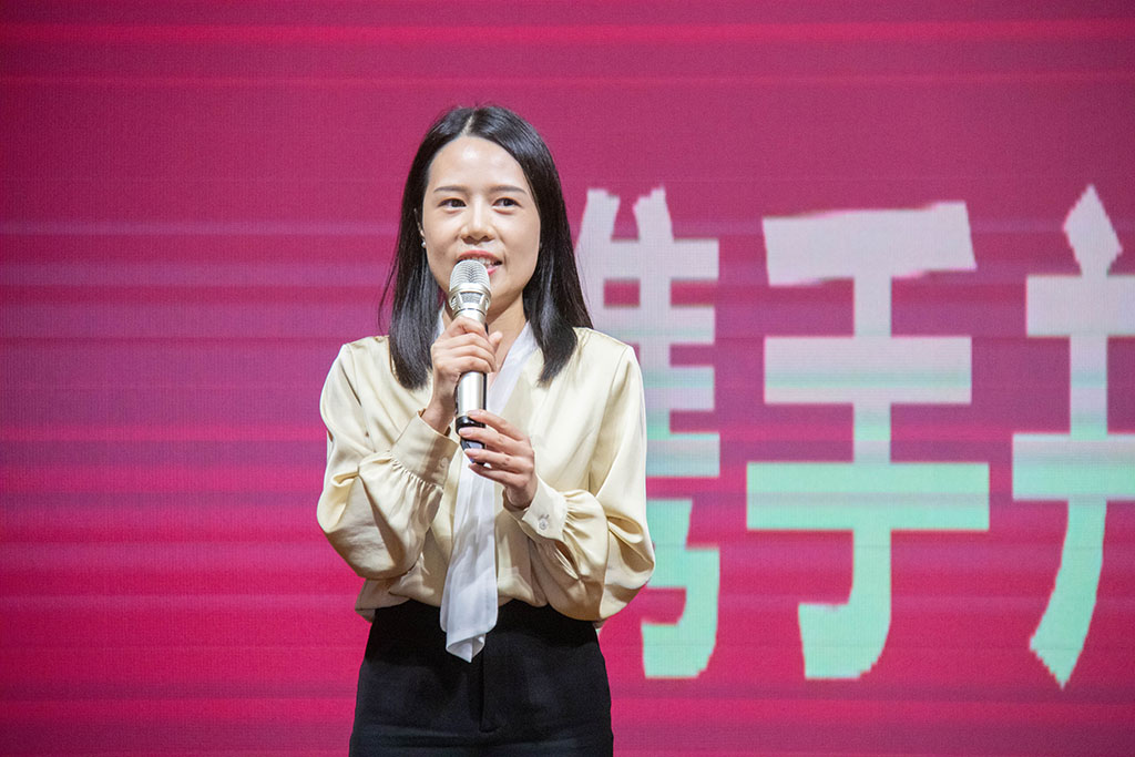 博思花艺婚庆教育，婚庆培训，花艺培训，插花培训，花艺师培训，主持人培训，商务主持人培训，花店运营培训，花店全系统营销，小白开花店，小白学主持，金玺棠婚庆酒店，金玺棠总部，郑州金麻雀教育科技有限公司