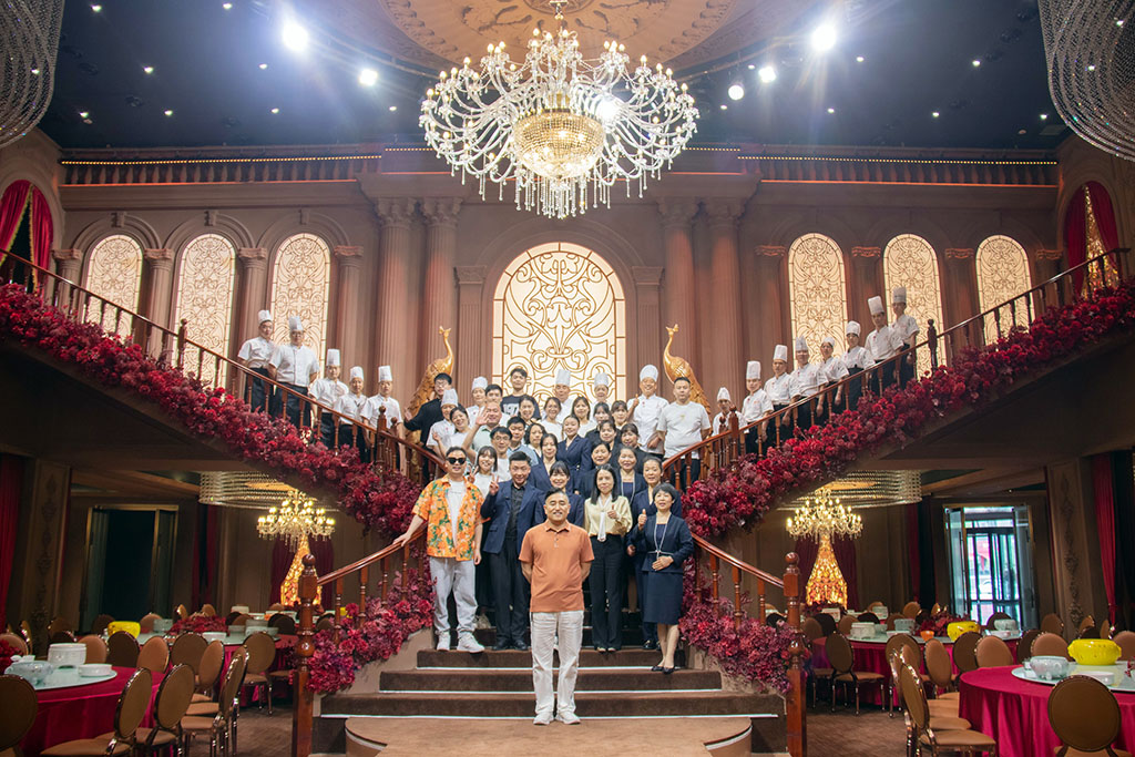 博思花艺婚庆教育，婚庆培训，花艺培训，插花培训，花艺师培训，主持人培训，商务主持人培训，花店运营培训，花店全系统营销，小白开花店，小白学主持，金玺棠婚庆酒店，金玺棠总部，郑州金麻雀教育科技有限公司