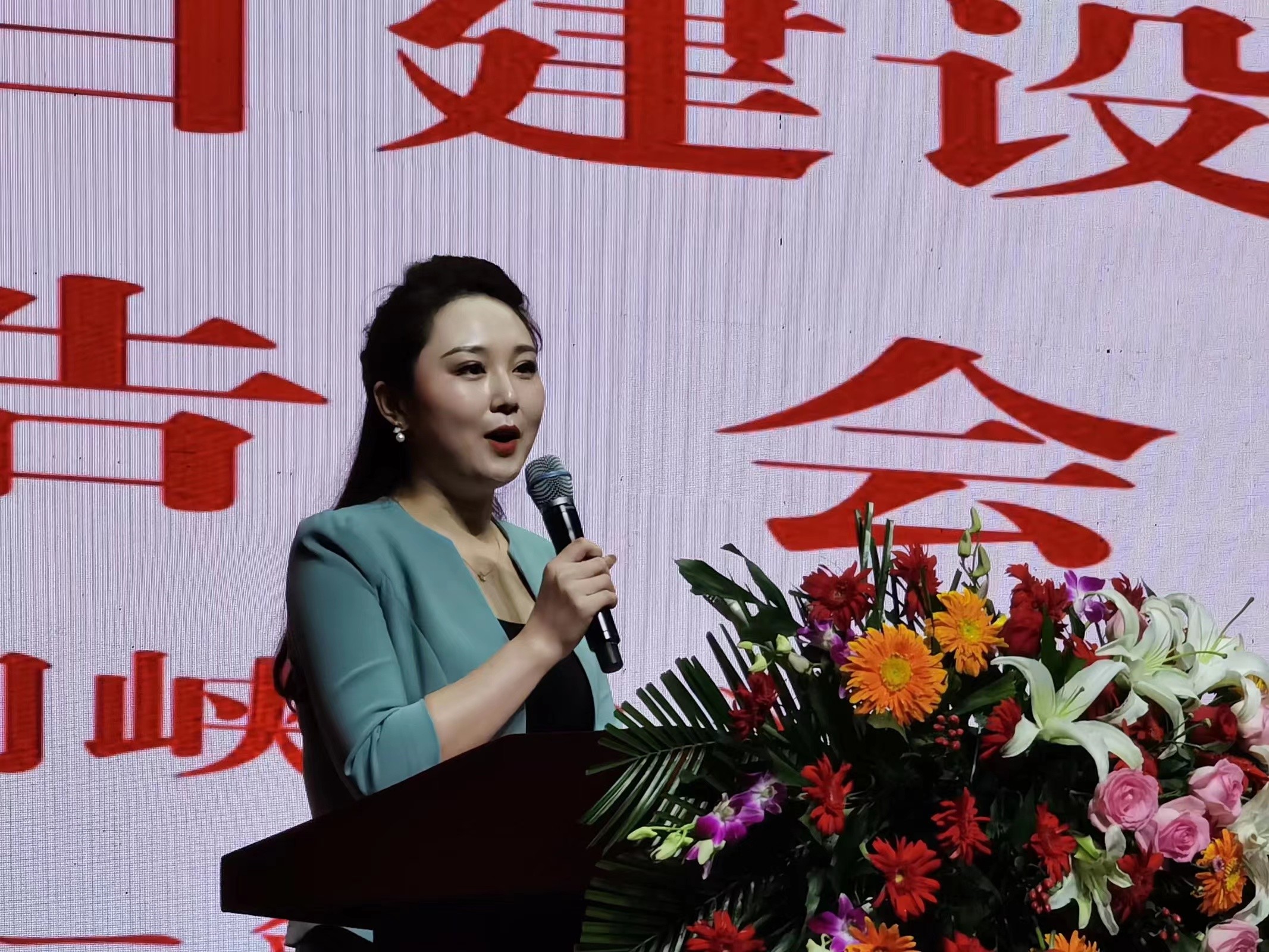 博思花艺婚庆教育,婚庆培训,花艺培训,插花培训,花艺师培训,主持人培训,商务主持人培训,花店运营培训,花店全系统营销,小白开花店,小白学主持,金玺棠婚庆酒店,金玺棠总部,郑州金麻雀教育科技有限公司 博思花艺婚庆教育,婚庆培训,花艺培训,插花培训,花艺师培训,主持人培训,商务主持人培训,花店运营培训,花店全系统营销,小白开花店,小白学主持,金玺棠婚庆酒店,金玺棠总部,郑州金麻雀教育科技有限公司