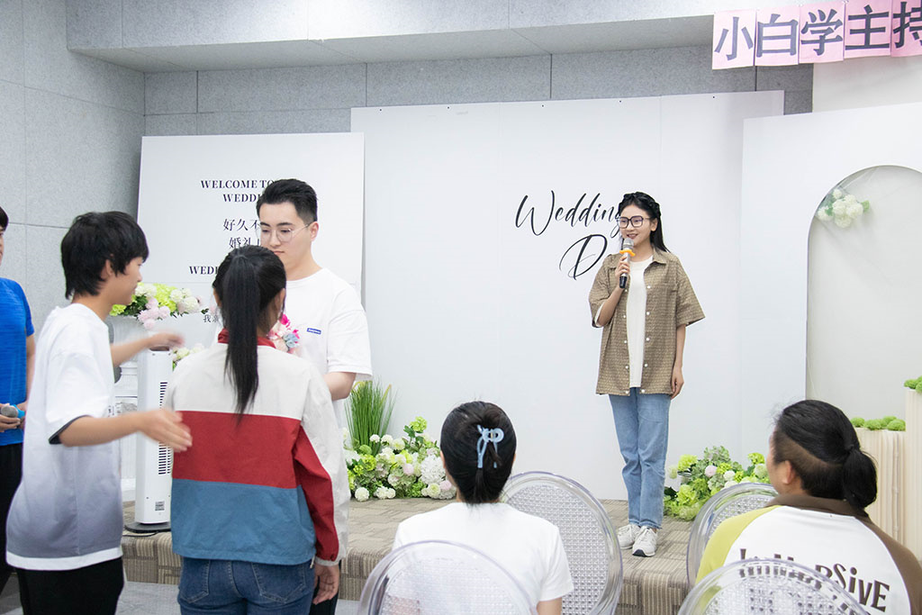 博思花艺婚庆教育,婚庆培训,花艺培训,插花培训,花艺师培训,主持人培训,商务主持人培训,花店运营培训,花店全系统营销,小白开花店,小白学主持,金玺棠婚庆酒店,金玺棠总部,郑州金麻雀教育科技有限公司 博思花艺婚庆教育,婚庆培训,花艺培训,插花培训,花艺师培训,主持人培训,商务主持人培训,花店运营培训,花店全系统营销,小白开花店,小白学主持,金玺棠婚庆酒店,金玺棠总部,郑州金麻雀教育科技有限公司