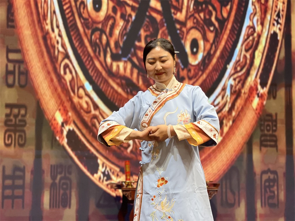 博思花艺婚庆教育,婚庆培训,花艺培训,插花培训,花艺师培训,主持人培训,商务主持人培训,花店运营培训,花店全系统营销,小白开花店,小白学主持,金玺棠婚庆酒店,金玺棠总部,郑州金麻雀教育科技有限公司 博思花艺婚庆教育,婚庆培训,花艺培训,插花培训,花艺师培训,主持人培训,商务主持人培训,花店运营培训,花店全系统营销,小白开花店,小白学主持,金玺棠婚庆酒店,金玺棠总部,郑州金麻雀教育科技有限公司