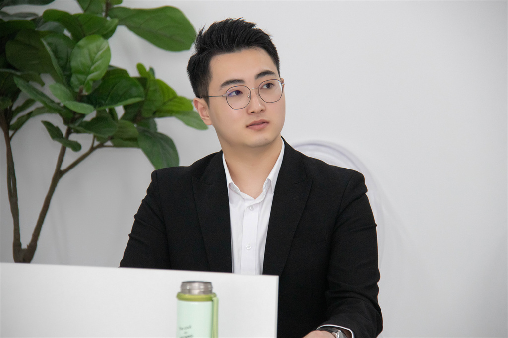 博思花艺婚庆教育，婚庆培训，花艺培训，插花培训，花艺师培训，主持人培训，商务主持人培训，花店运营培训，花店全系统营销，小白开花店，小白学主持，金玺棠婚庆酒店，金玺棠总部，郑州金麻雀教育科技有限公司