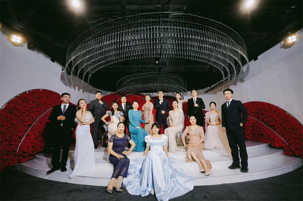 博思花艺婚庆教育，婚庆培训，花艺培训，插花培训，花艺师培训，主持人培训，商务主持人培训，花店运营培训，花店全系统营销，小白开花店，小白学主持，金玺棠婚庆酒店，金玺棠总部，郑州金麻雀教育科技有限公司