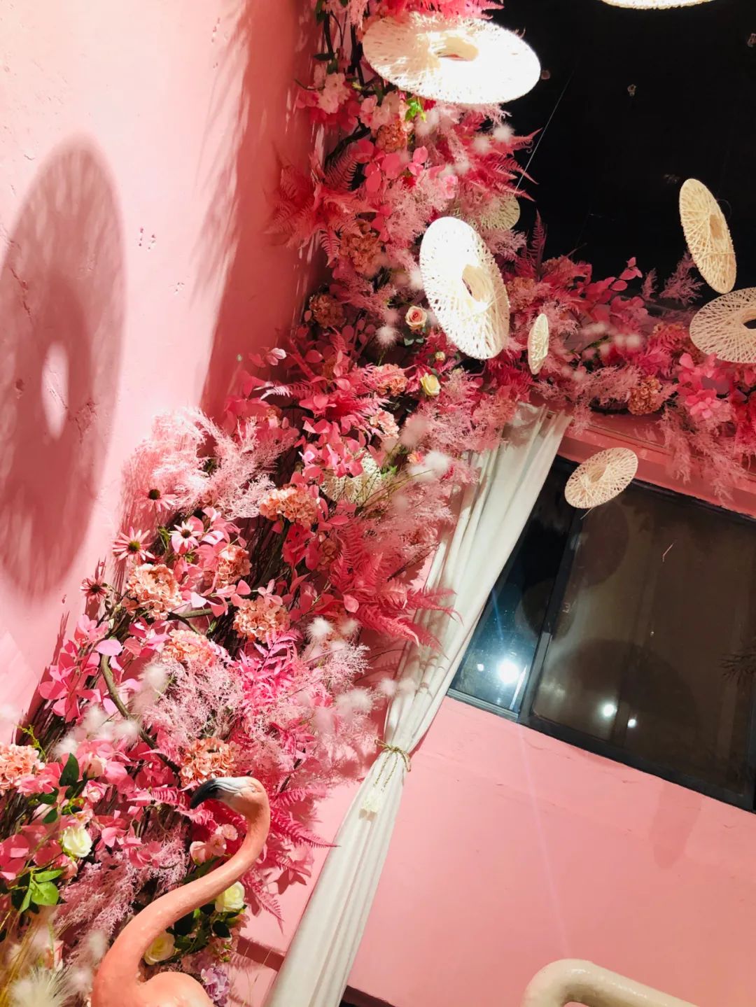 博思花艺婚庆教育，婚庆培训，花艺培训，插花培训，花艺师培训，主持人培训，商务主持人培训，花店运营培训，花店全系统营销，小白开花店，小白学主持，金玺棠婚庆酒店，金玺棠总部，郑州金麻雀教育科技有限公司