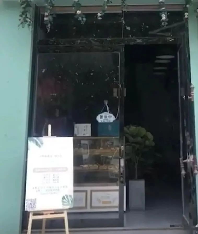 博思花艺婚庆教育，婚庆培训，花艺培训，插花培训，花艺师培训，主持人培训，商务主持人培训，花店运营培训，花店全系统营销，小白开花店，小白学主持，金玺棠婚庆酒店，金玺棠总部，郑州金麻雀教育科技有限公司