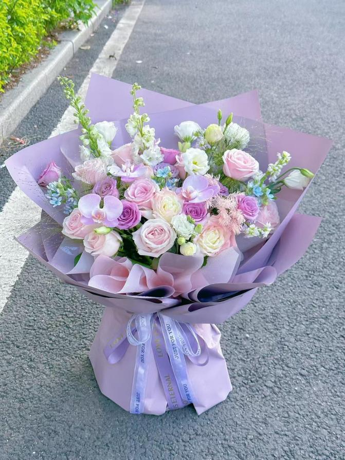 博思花艺婚庆教育，婚庆培训，花艺培训，插花培训，花艺师培训，主持人培训，商务主持人培训，花店运营培训，花店全系统营销，小白开花店，小白学主持，金玺棠婚庆酒店，金玺棠总部，郑州金麻雀教育科技有限公司