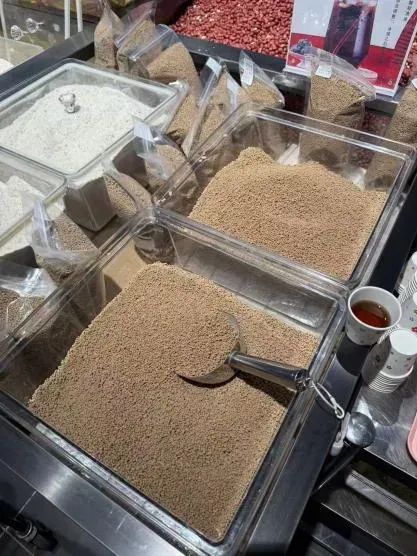 博思花艺婚庆教育，婚庆培训，花艺培训，插花培训，花艺师培训，主持人培训，商务主持人培训，花店运营培训，花店全系统营销，小白开花店，小白学主持，金玺棠婚庆酒店，金玺棠总部，郑州金麻雀教育科技有限公司